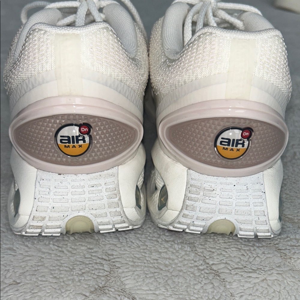Nike Air Max DN SE, Women’s Size 11 - Picture 6 of 10